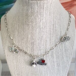 Racing necklace and earring set